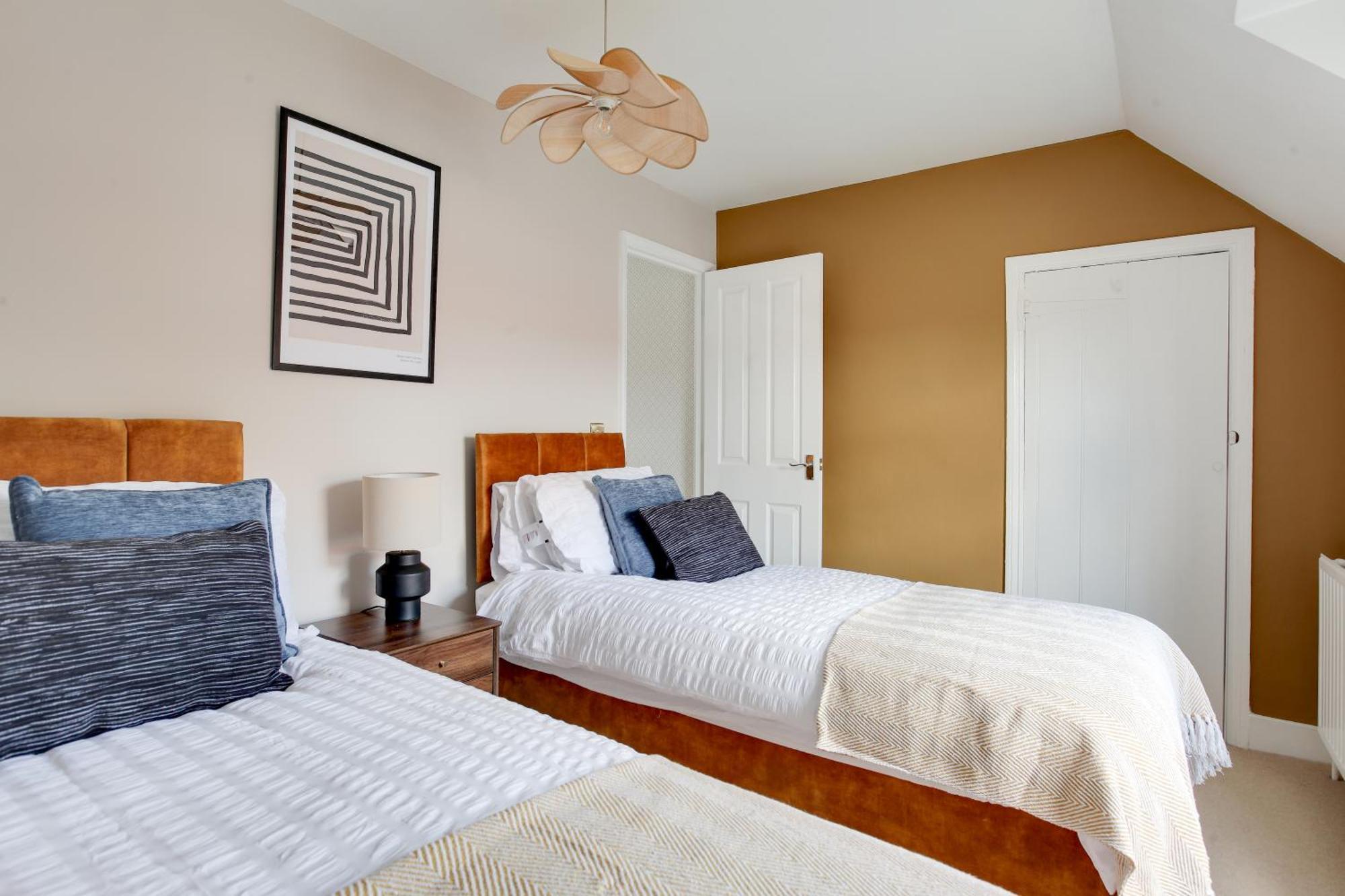 Cosy 3 Bedroom House With Free Parking And Wifi Colchester Eksteriør bilde