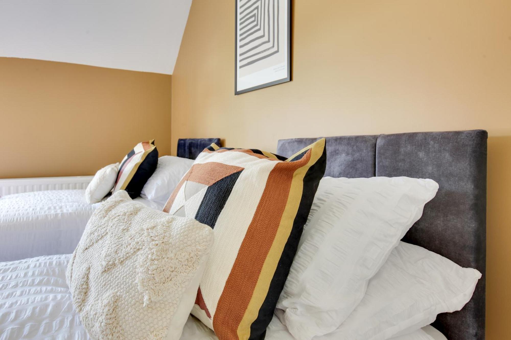 Cosy 3 Bedroom House With Free Parking And Wifi Colchester Eksteriør bilde